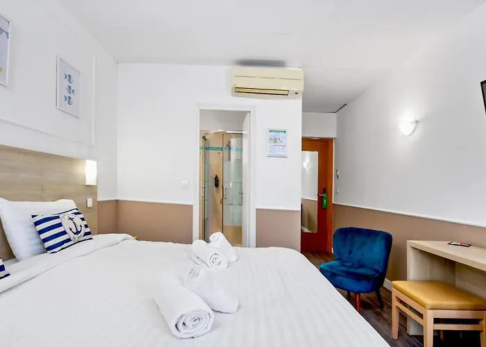 Hotel Parisien Menton