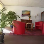 Parisien 2*