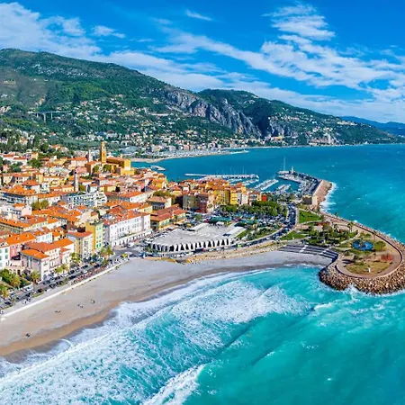 Parisien Готель Мантон