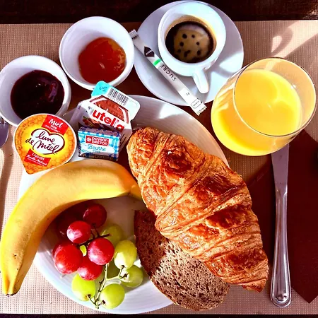 Parisien Готель Мантон