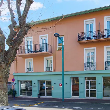 Hotel Parisien 2*