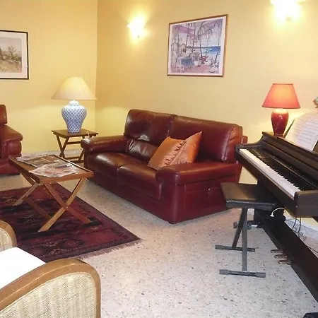 Parisien Готель