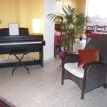 Parisien 2* Мантон