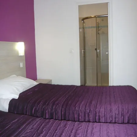 Parisien Готель Мантон